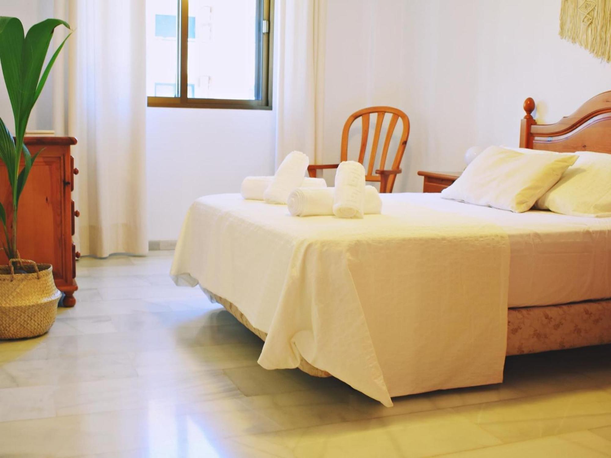Amplio Y Luminoso Apartamento Cerca Del Centro Y La Playa Con Piscina Y Parking Privado Malaga Bagian luar foto